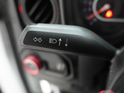 Used 2024 Jeep Wrangler Unlimited Rubicon AWD/4WD image 19