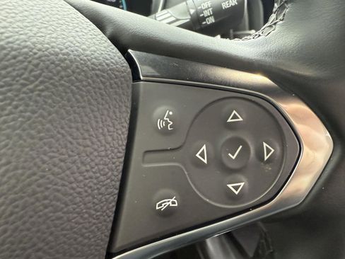 Used 2023 Chevrolet Traverse LT image 15