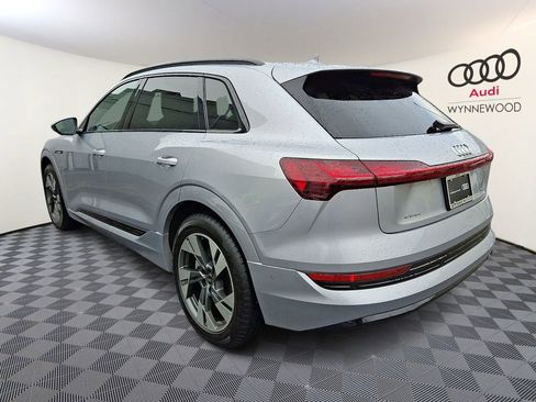 Certified 2022 Audi e-tron Premium image 4