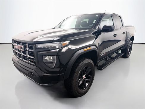 Used 2024 GMC Canyon AT4 image 3