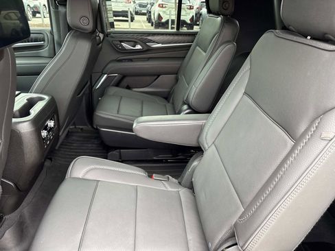 Certified 2024 GMC Yukon Denali w/ Advanced Technology Package AWD/4WD image 31