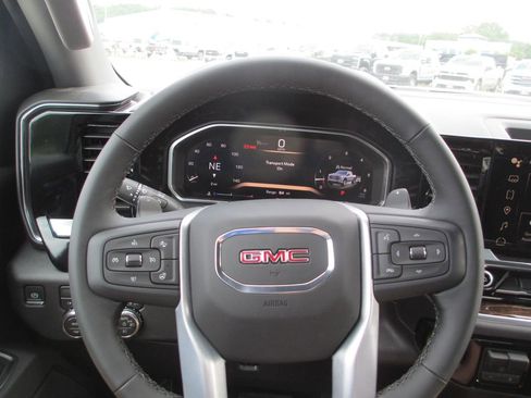 New 2026 GMC Sierra 1500 Elevation AWD/4WD image 16