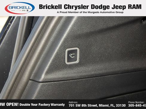 New 2025 Chrysler Pacifica Select image 15