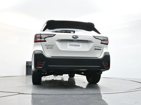 Used 2020 Subaru Outback Premium image 31