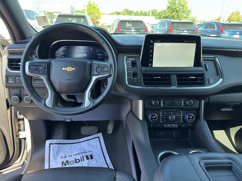 Used 2024 Chevrolet Suburban LT image 26