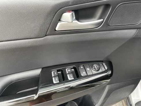 Used 2020 Kia Sportage S w/ Option Group 020 image 12