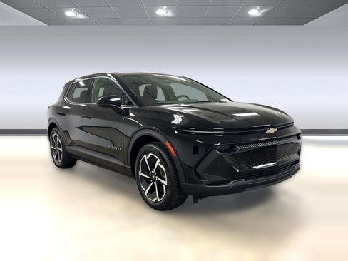 Used 2025 Chevrolet Equinox EV LT FWD image 6