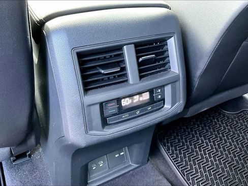 Certified 2023 Volkswagen Atlas SE AWD/4WD image 18