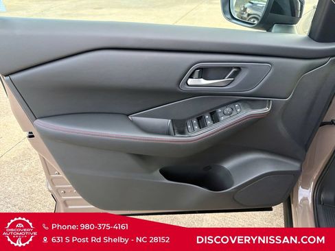 New 2026 Nissan Rogue SV AWD/4WD image 10
