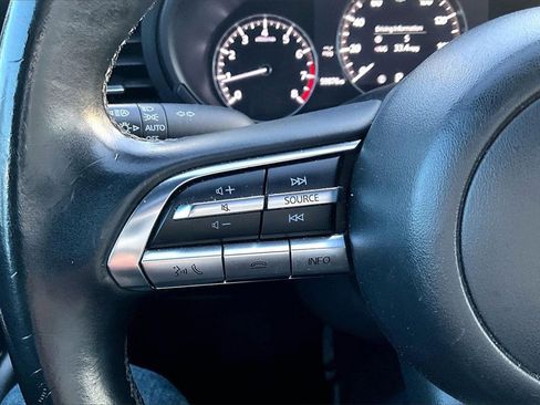 Used 2023 MAZDA MAZDA3 s image 17