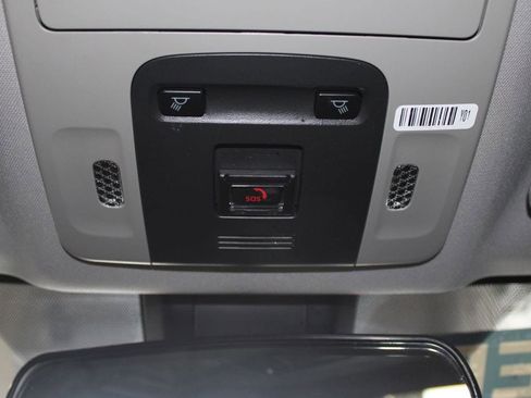 Used 2024 Toyota Camry SE AWD/4WD image 33