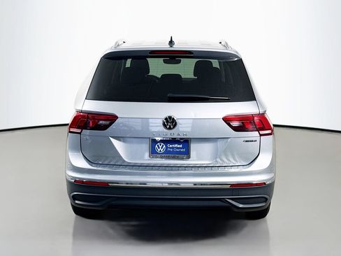 Certified 2023 Volkswagen Tiguan SE AWD/4WD image 10