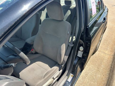 Used 2012 Honda Civic LX image 23
