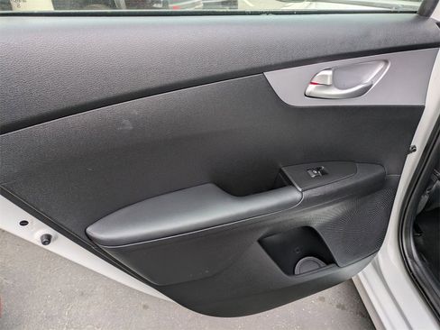 Used 2024 Kia Forte LXS image 27