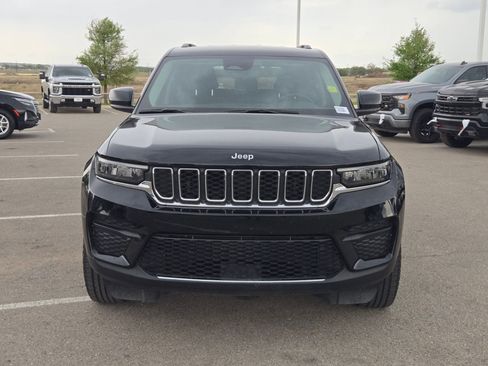 Used 2023 Jeep Grand Cherokee Laredo w/ Luxury Tech Group I image 8
