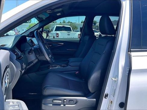 Used 2025 Honda Ridgeline Black Edition image 18