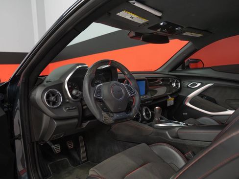 Used 2019 Chevrolet Camaro ZL1 RWD image 38