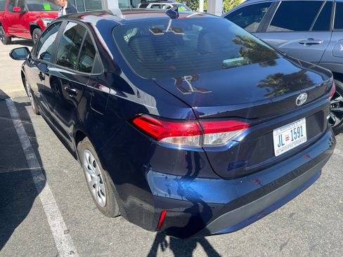 Certified 2022 Toyota Corolla LE FWD image 4