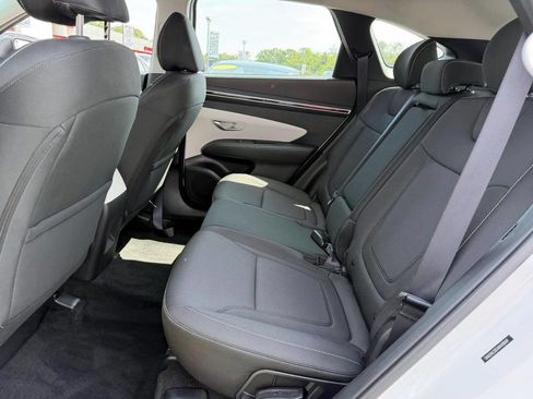 Certified 2024 Hyundai Tucson SE AWD/4WD image 11