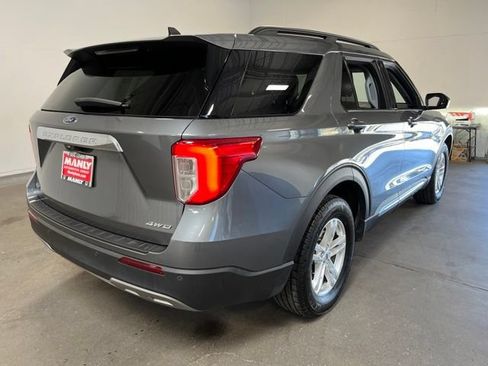 Used 2023 Ford Explorer XLT w/ Equipment Group 202A AWD/4WD image 3