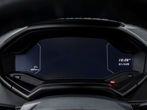 Used 2018 Lamborghini Huracan LP 580-2 image 14