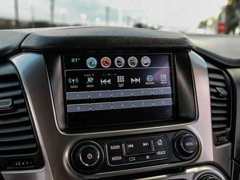 Used 2018 Chevrolet Suburban LT image 28