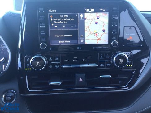 Used 2022 Toyota Highlander Limited image 29
