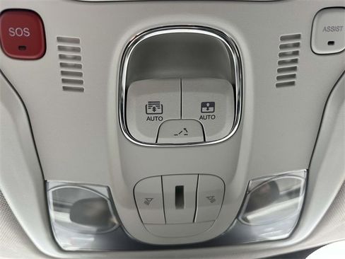 Used 2023 Jeep Renegade Trailhawk w/ Sun/Sound Group image 33