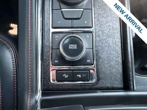 Used 2024 Ford Expedition Max Limited AWD/4WD image 34