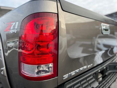 Used 2012 GMC Sierra 2500 SLT w/ SLT Convenience Package image 22