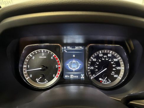 Used 2018 Nissan Titan Platinum Reserve w/ Platinum Utility Package image 24