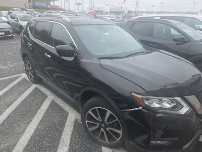 Used 2020 Nissan Rogue SL w/ Premium Package