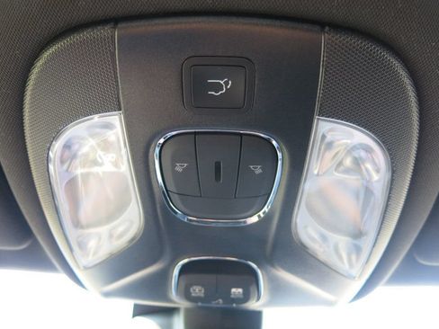 Used 2025 Jeep Compass Limited w/ High Altitude Package AWD/4WD image 25