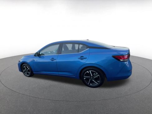 Used 2025 Nissan Sentra SV image 10