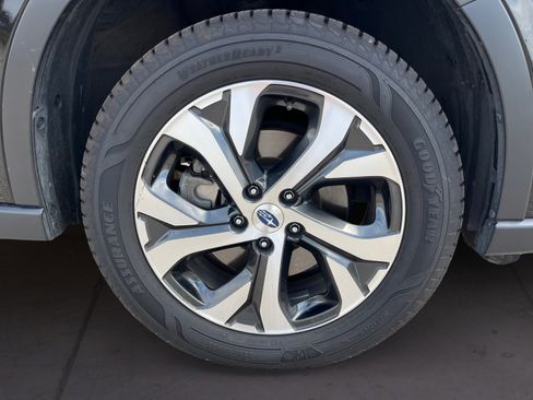 Certified 2022 Subaru Outback Limited image 18