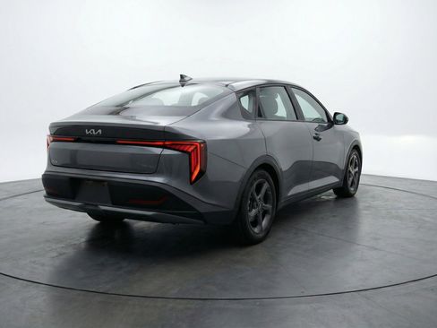 Used 2025 Kia K4 FWD image 9