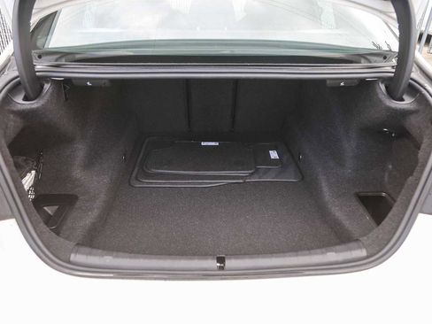 Used 2023 BMW M5 image 23