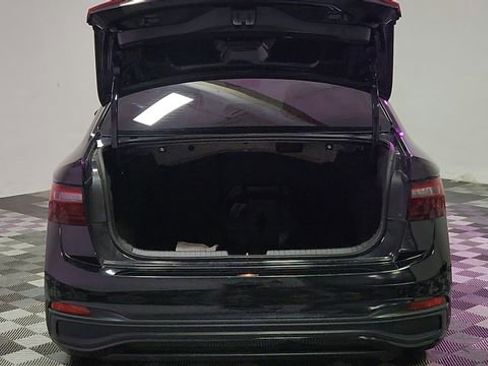 Used 2025 Volkswagen Jetta SE image 18