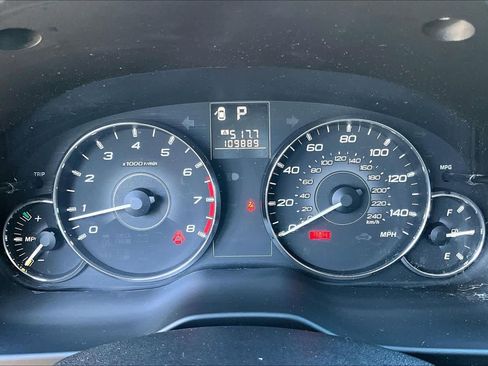 Used 2011 Subaru Outback 2.5i Premium image 24