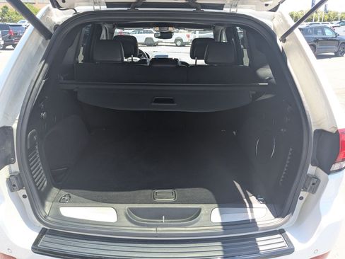 Used 2018 Jeep Grand Cherokee SRT AWD/4WD image 31
