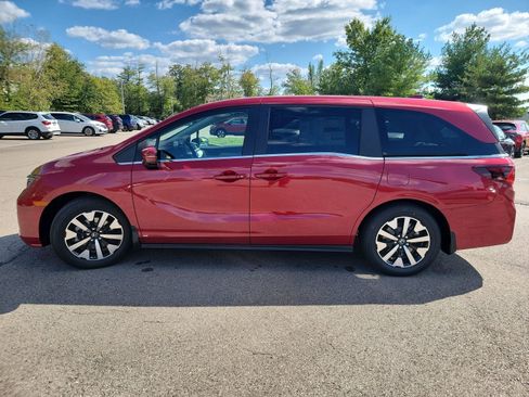 Used 2026 Honda Odyssey EX-L image 4