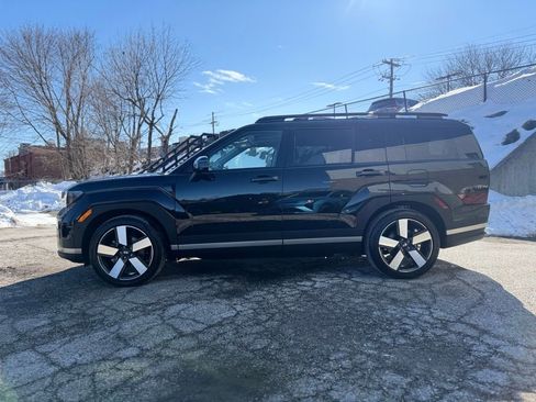Used 2025 Hyundai Santa Fe Limited image 3