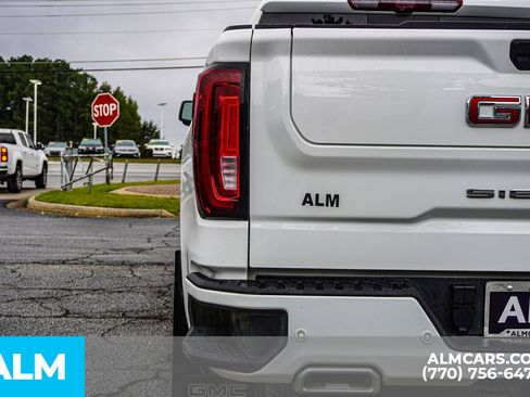 Used 2025 GMC Sierra 1500 AT4 w/ Technology Package image 16