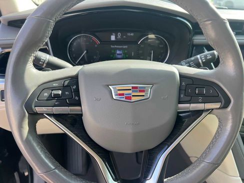 Used 2021 Cadillac XT6 Premium Luxury image 16