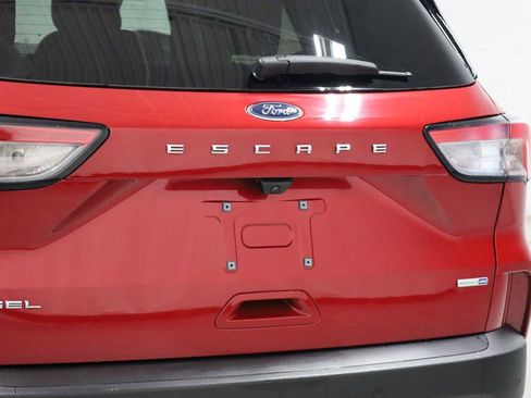Used 2020 Ford Escape SEL image 8