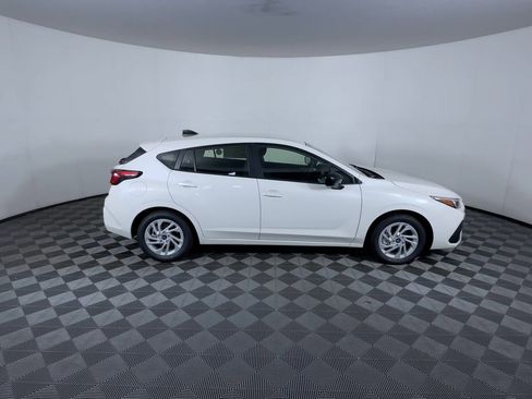 Used 2025 Subaru Impreza 2.0i image 9