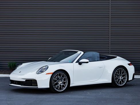 Certified 2025 Porsche 911 Carrera image 1