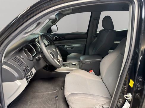 Used 2015 Toyota Tacoma 4x4 Double Cab w/ TRD Sport Package image 9