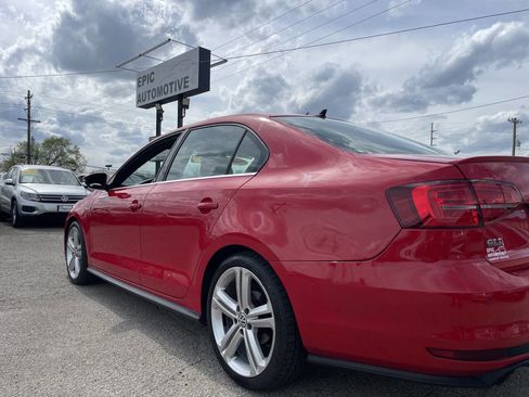Used 2016 Volkswagen Jetta GLI SEL image 6