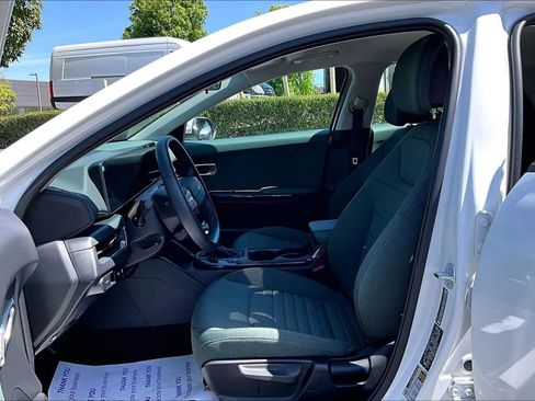 Certified 2025 Kia K4 EX FWD image 14